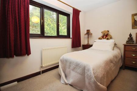 4 bedroom Detached house for sale in Hillside Road, Penn, HP10