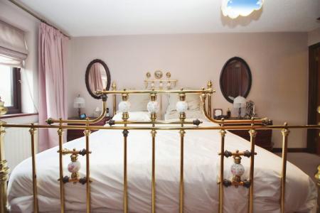 4 bedroom Detached house for sale in Hillside Road, Penn, HP10