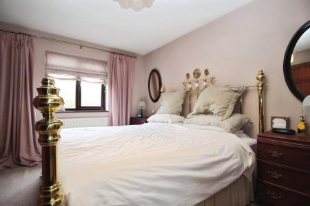 4 bedroom Detached house for sale in Hillside Road, Penn, HP10