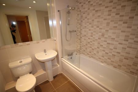 2 bedroom Flat to let in Ercolani Avenue, Tadros Court, High Wycombe, HP13