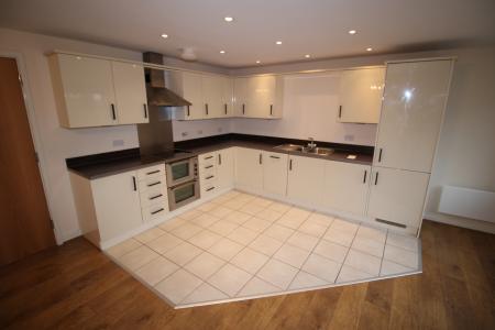 2 bedroom Flat to let in Ercolani Avenue, Tadros Court, High Wycombe, HP13