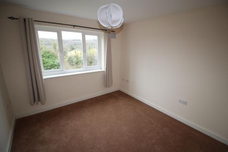 2 bedroom Flat to let in Ercolani Avenue, Tadros Court, High Wycombe, HP13