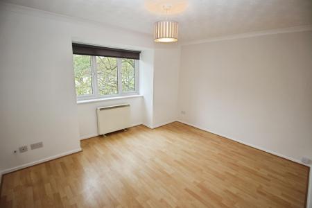 1 bedroom Flat for sale in Geralds Court, Geralds Road, High Wycombe, HP13