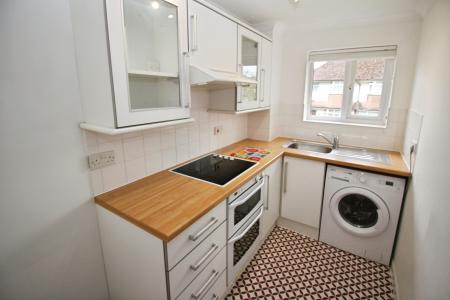 1 bedroom Flat for sale in Geralds Court, Geralds Road, High Wycombe, HP13