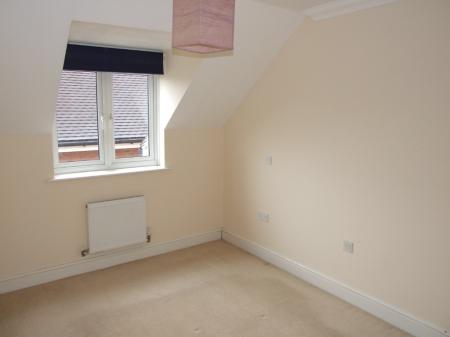 2 bedroom Flat to let in Morris Mews, Rugby Rise, Loudwater, HP11
