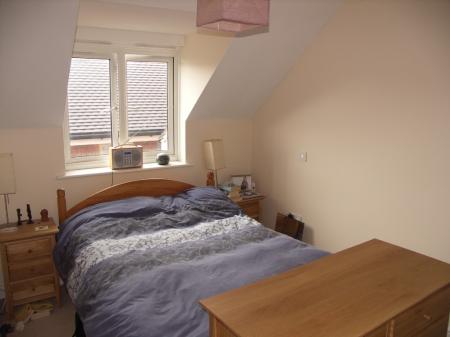 2 bedroom Flat to let in Morris Mews, Rugby Rise, Loudwater, HP11
