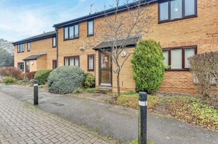 1 bedroom Flat to let in Knaves Hollow, Loudwater, HP10