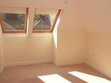 2 bedroom Flat to let in Wright Place, High Wycombe, HP13