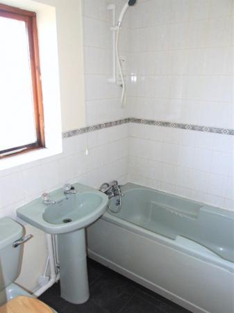 2 bedroom Flat to let in Maitland Drive, Hamilton Road, High Wycombe, HP13