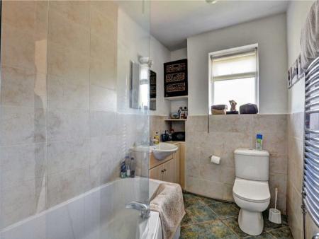 2 bedroom Maisonette for sale in Station Road, Marlow, SL7