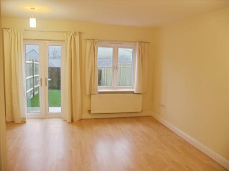 2 bedroom End of terrace house to let in Apple Tree Close, High Wycombe, HP13