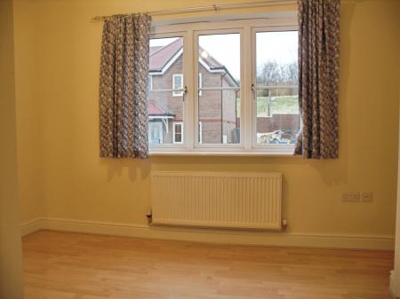 2 bedroom End of terrace house to let in Apple Tree Close, High Wycombe, HP13