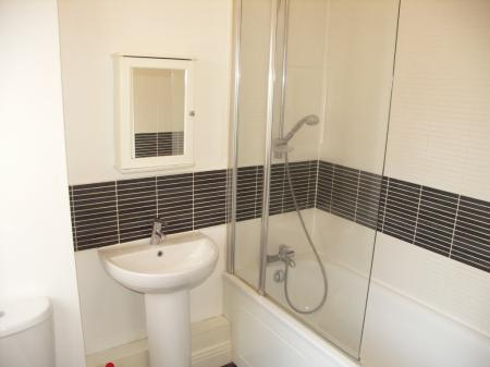 1 bedroom Flat to let in Beaumont Court, Abercromby Avenue, High Wycombe, HP12