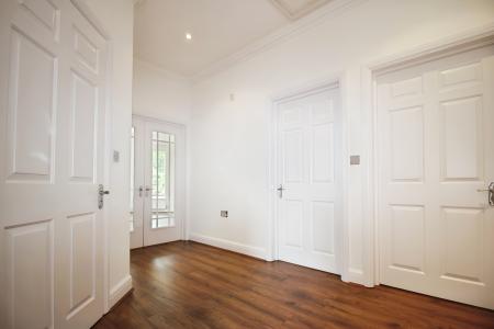 2 bedroom Flat to let in De Havilland Drive, Hazlemere, HP15