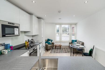 1 bedroom Flat for sale in Trinity Place, Town Center, High Wycombe, HP11
