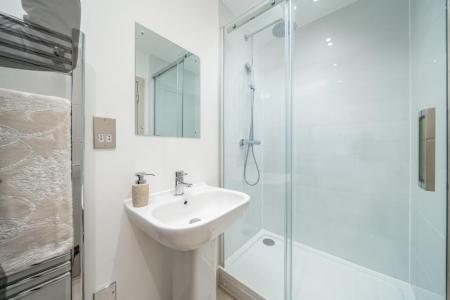 1 bedroom Flat for sale in Trinity Place, Town Center, High Wycombe, HP11