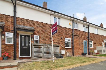 2 bedroom Terraced House to let in Woodcock Avenue, Walters Ash, High Wycombe, HP14