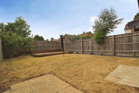2 bedroom Terraced House to let in Woodcock Avenue, Walters Ash, High Wycombe, HP14