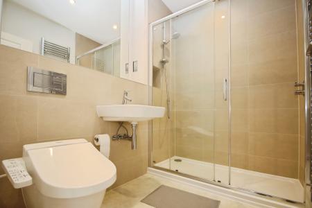 4 bedroom Detached house to let in Heatherdene Road, Abbey Barn, High Wycombe, HP10