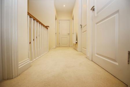 4 bedroom Detached house to let in Heatherdene Road, Abbey Barn, High Wycombe, HP10