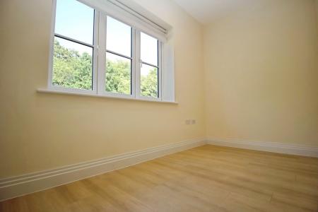 4 bedroom Detached house to let in Heatherdene Road, Abbey Barn, High Wycombe, HP10