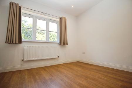 4 bedroom Detached house to let in Heatherdene Road, Abbey Barn, High Wycombe, HP10