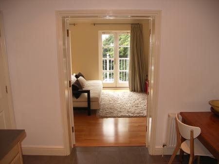 2 bedroom Flat to let in Fairlawns, High Wycombe, HP13