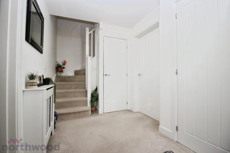 4 bedroom Detached house to let in Boulton Road, Weston Turville, Aylesbury, HP22
