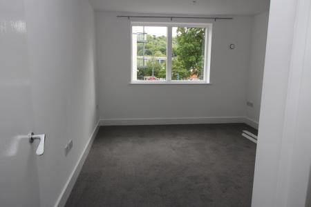 1 bedroom Flat to let in Papermakers Lodge, High Wycombe, HP11