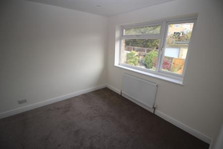 3 bedroom Terraced House to let in Pheasant Drive, High Wycombe, HP13