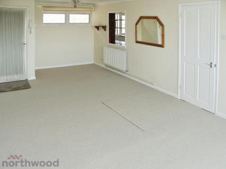 2 bedroom Flat to let in The Pastures, High Wycombe, HP13
