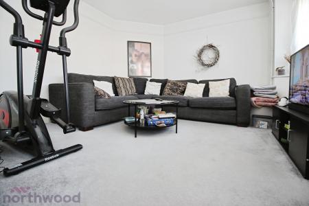 3 bedroom Semi-detached house for sale in Totteridge Road, High Wycombe, HP13