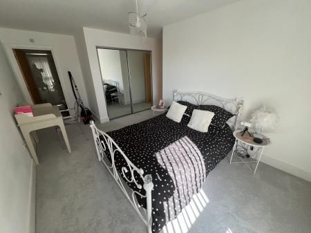 2 bedroom Flat for sale in Anchor Street, Orwell Quay