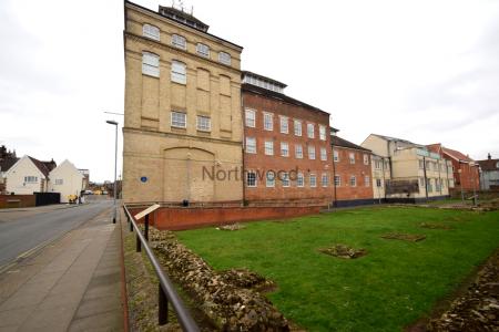 2 bedroom Flat for sale in Unicorn House, Foundation Street