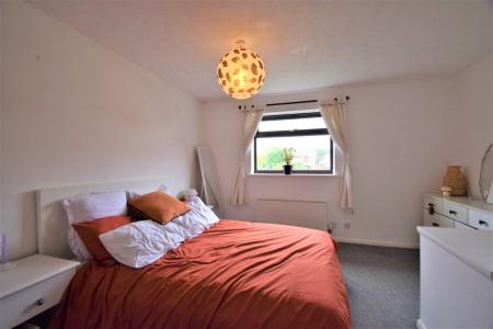 2 bedroom Terraced House to let in Millers Court, Barham, Ipswich, IP6