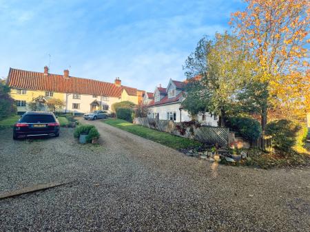 2 bedroom Detached house for sale in The Street, Tuddenham St Martin