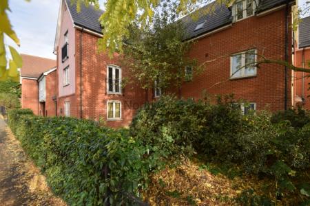 2 bedroom Flat to let in Shafto Road, Ipswich