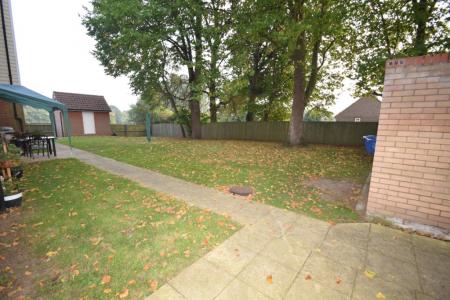 2 bedroom Flat for sale in Maidenhall Approach, Ipswich, IP2