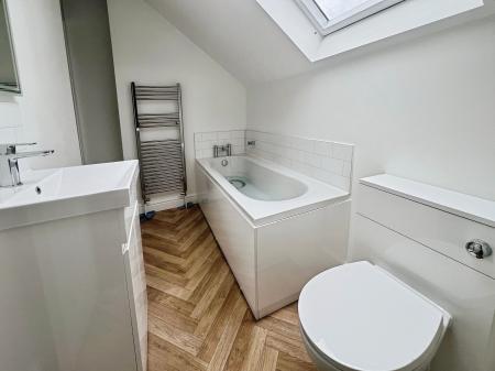 4 bedroom Terraced House to let in Manning Road, Felixstowe