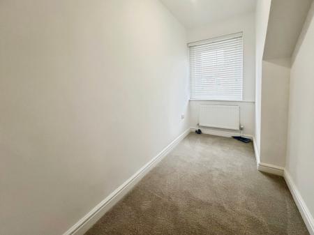 4 bedroom Terraced House to let in Manning Road, Felixstowe