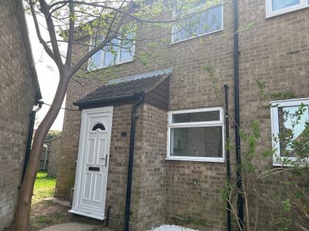 1 bedroom House to let in Meadow Close, Trimley St Martin