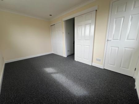 1 bedroom House to let in Meadow Close, Trimley St Martin