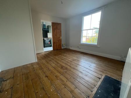 1 bedroom Flat to let in Christchurch Street, Ipswich