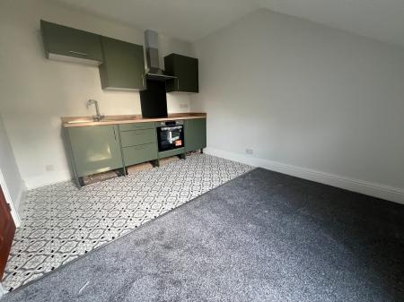 2 bedroom Flat to let in Christchurch Street, Ipswich