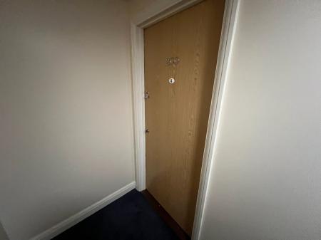 1 bedroom Flat to let in Yeoman Close, Ipswich