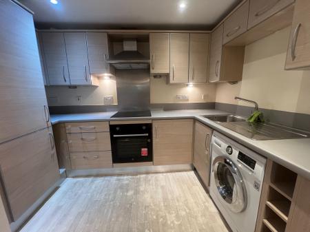1 bedroom Flat to let in Yeoman Close, Ipswich
