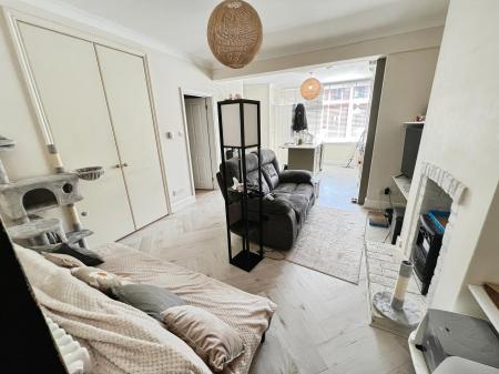 4 bedroom Flat for sale in 51 & 53 Cemetery Road, Ipswich