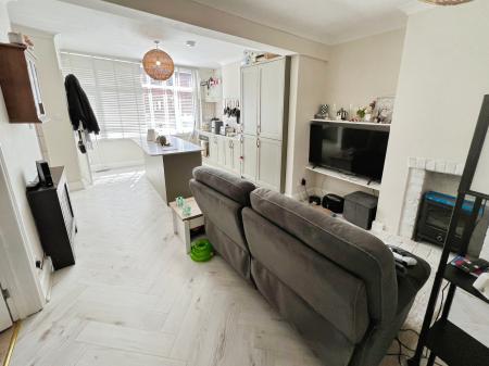 4 bedroom Flat for sale in 51 & 53 Cemetery Road, Ipswich
