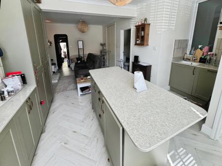 4 bedroom Flat for sale in 51 & 53 Cemetery Road, Ipswich