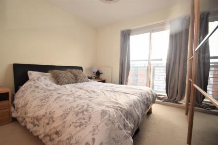 2 bedroom Flat to let in Compair Crescent, Ipswich, IP2